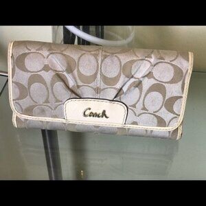 COACH Signature Leather Fabric Large Wallet Organizer Clutch Cheque Book Leather
